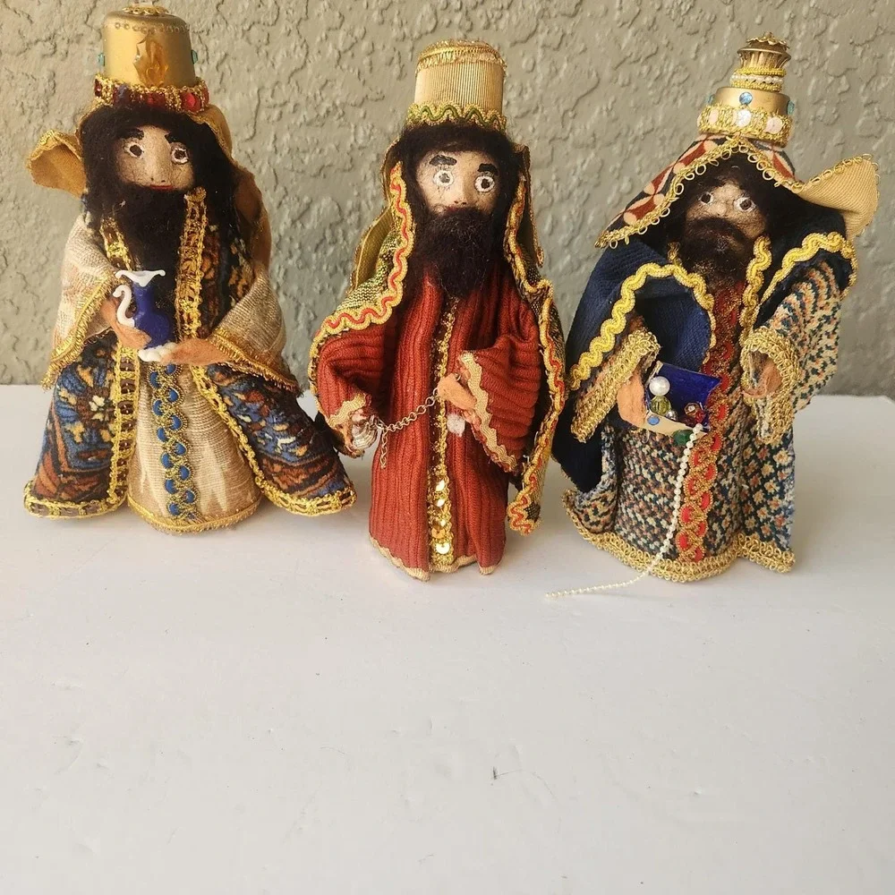Vintage Handmade Three Wise Men Magi Nativity Figurines Folk Art Set of 3